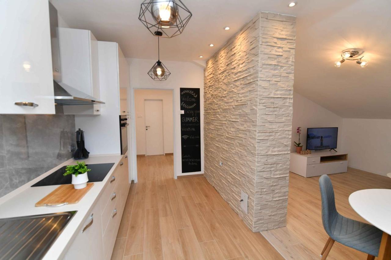 Apartman Leona Lovran Dış mekan fotoğraf