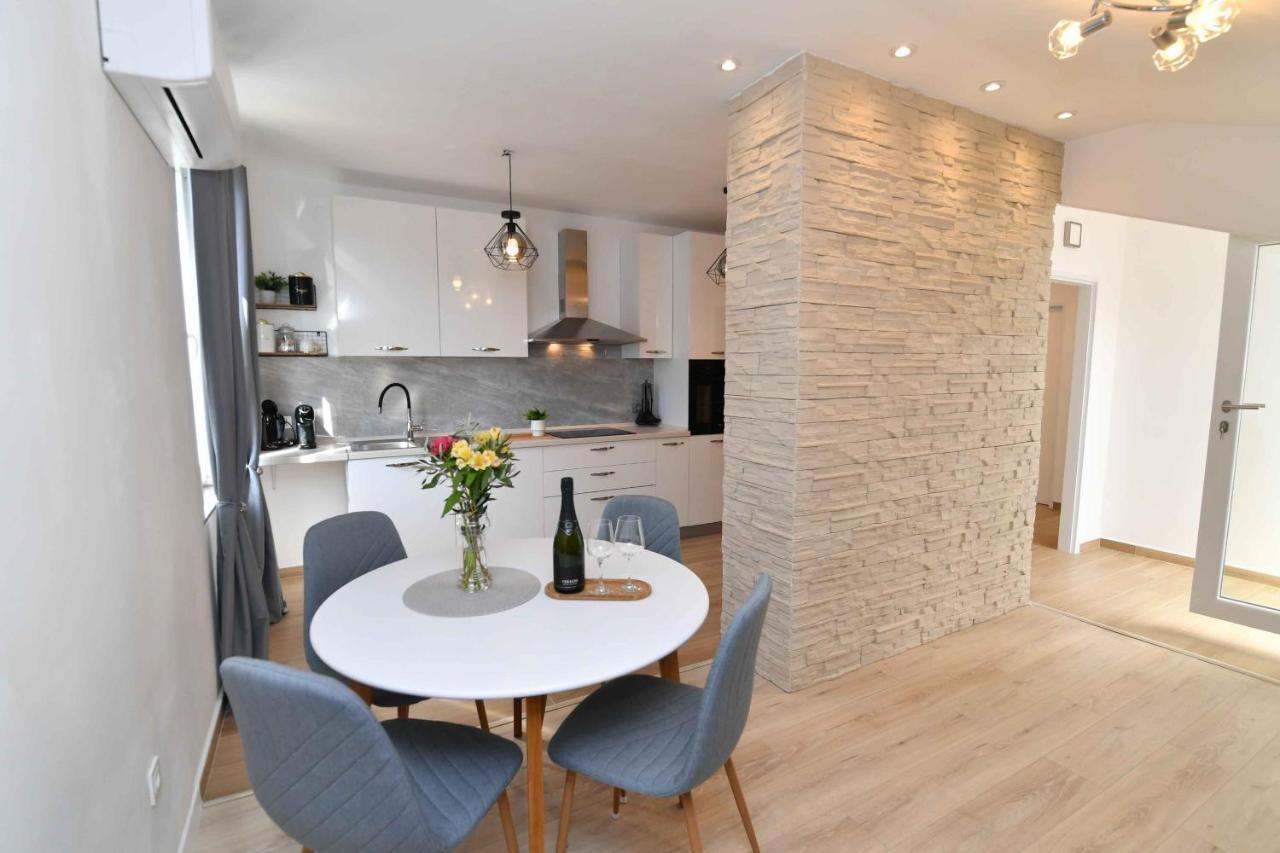 Apartman Leona Lovran Dış mekan fotoğraf
